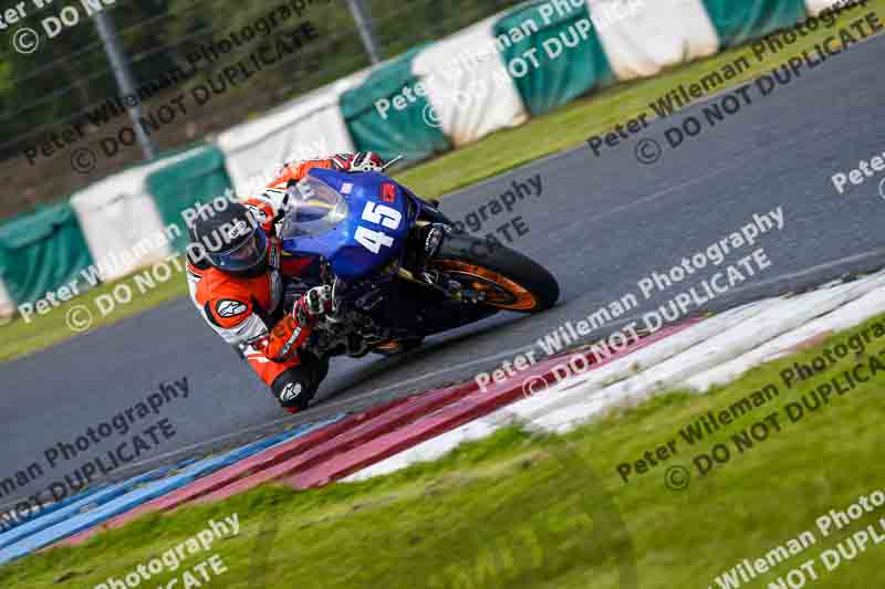 enduro digital images;event digital images;eventdigitalimages;mallory park;mallory park photographs;mallory park trackday;mallory park trackday photographs;no limits trackdays;peter wileman photography;racing digital images;trackday digital images;trackday photos